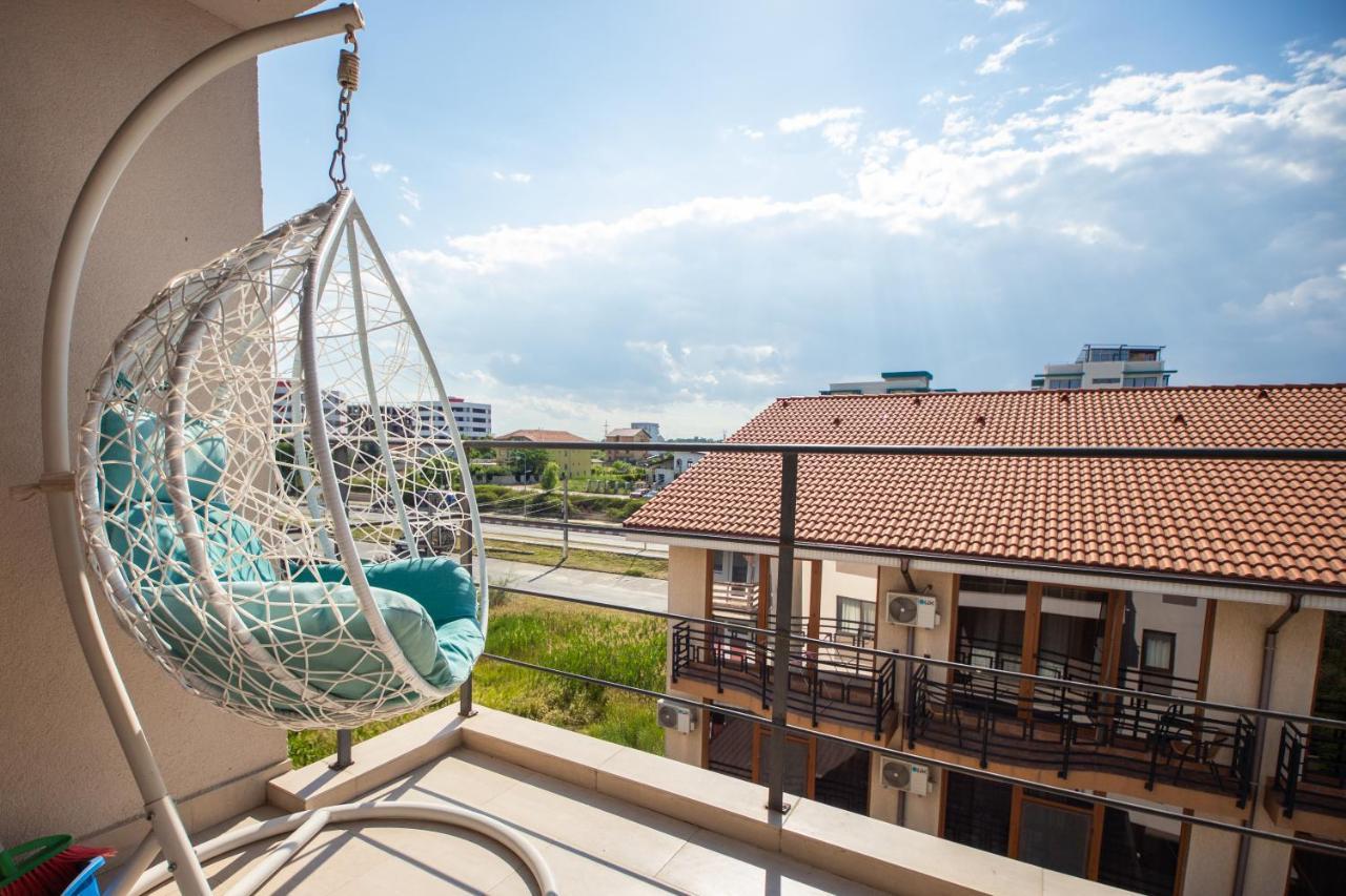 Holidays Vibes Apart Mamaia Nord Нэводари Экстерьер фото
